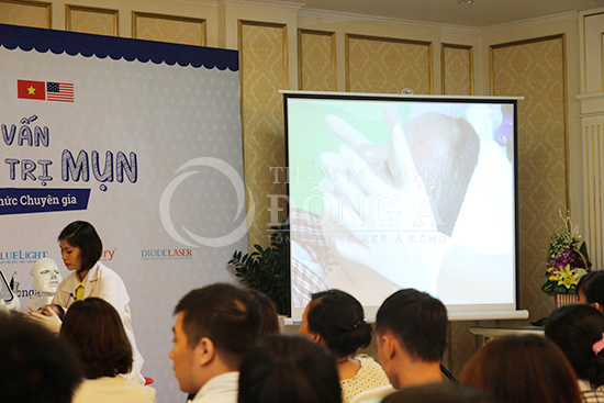 Bùng nổ Ngày hội Tư vấn điều trị mụn - Khán phòng "vỡ" vì quá tải