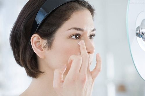 cach-cham-soc-da-nhon-bi-mun